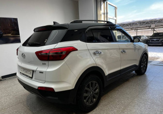 Подержанный автомобиль Hyundai Creta 2021 года (5 фото)