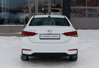 Подержанный автомобиль Hyundai Solaris Sedan 2019 года (6 фото)