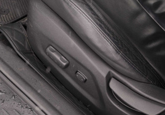 Подержанный автомобиль Hyundai Veloster 2012 года (19 фото)