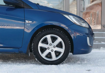 Подержанный автомобиль Hyundai Solaris Sedan 2013 года (9 фото)