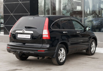Подержанный автомобиль Honda CR-V 2011 года (5 фото)