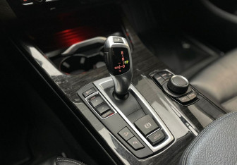 Подержанный автомобиль BMW X3 2016 года (17 фото)