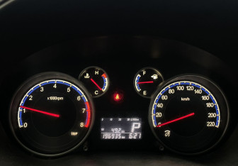 Подержанный автомобиль Suzuki SX4 Hatchback 2012 года (13 фото)