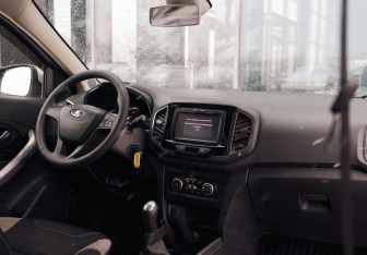 Подержанный автомобиль LADA (ВАЗ) XRAY 2016 года (10 фото)