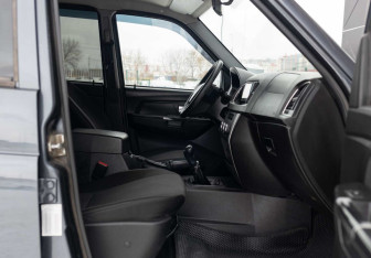 Подержанный автомобиль УАЗ Patriot 2016 года (20 фото)