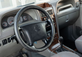 Подержанный автомобиль SsangYong Korando 2002 года (11 фото)