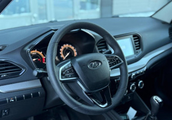 Подержанный автомобиль LADA (ВАЗ) Vesta Sedan 2023 года (11 фото)