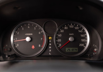 Подержанный автомобиль Suzuki Liana Wagon 2005 года (13 фото)