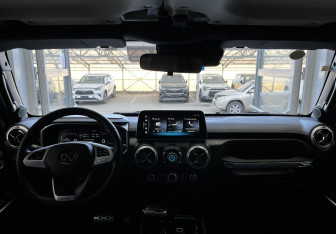 Подержанный автомобиль BAIC BJ40 2024 года (9 фото)