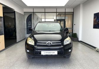 Подержанный автомобиль Toyota RAV4 2008 года (3 фото)