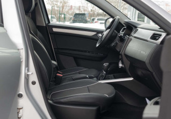 Подержанный автомобиль Renault Arkana 2021 года (20 фото)