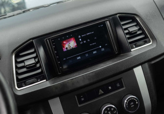 Подержанный автомобиль УАЗ Patriot 2016 года (14 фото)