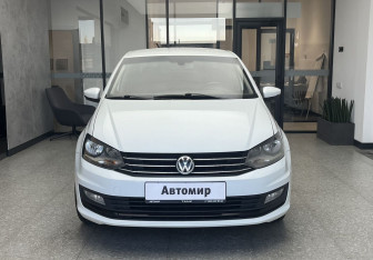 Подержанный автомобиль Volkswagen Polo Sedan 2016 года (2 фото)