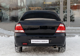 Подержанный автомобиль Nissan Almera Sedan 2006 года (6 фото)