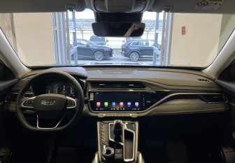 Подержанный автомобиль Geely Atlas Pro 2024 года (8 фото)