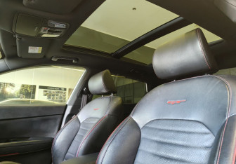 Подержанный автомобиль Kia Optima Sedan 2019 года (12 фото)