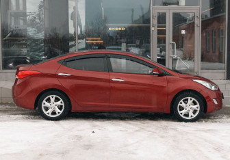 Подержанный автомобиль Hyundai Avante Sedan 2011 года (4 фото)