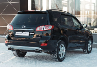 Подержанный автомобиль Hyundai Santa Fe 2011 года (5 фото)