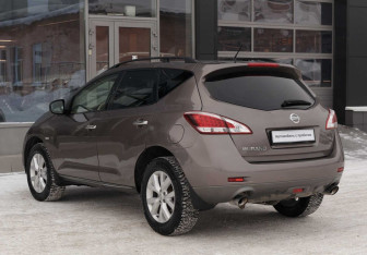 Подержанный автомобиль Nissan Murano Suv 2013 года (7 фото)
