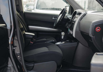 Подержанный автомобиль Nissan X-Trail 2007 года (19 фото)