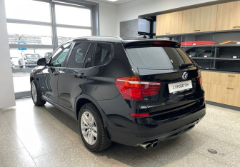 Подержанный автомобиль BMW X3 2016 года (7 фото)