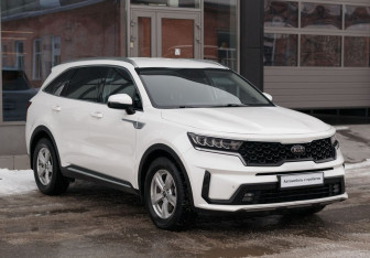 Подержанный автомобиль Kia Sorento 2021 года (3 фото)