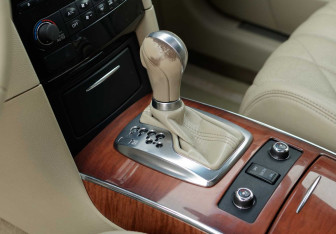 Подержанный автомобиль Infiniti FX 2012 года (15 фото)