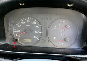 Подержанный автомобиль Nissan Vanette 2001 года (12 фото)