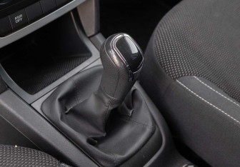 Подержанный автомобиль Skoda Yeti 2012 года (14 фото)