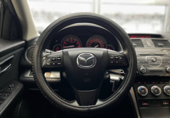 Подержанный автомобиль Mazda 6 Sedan 2011 года (12 фото)