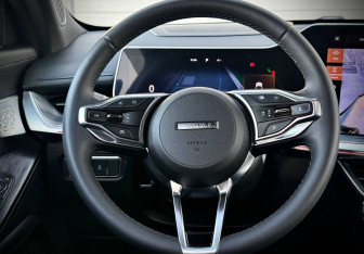 Подержанный автомобиль Haval F7 2024 года (12 фото)