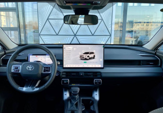 Новый Toyota RAV4 2026 (17 фото)