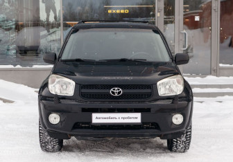 Подержанный автомобиль Toyota RAV4 2004 года (2 фото)