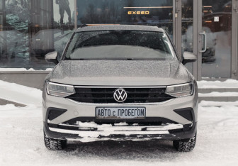 Подержанный автомобиль Volkswagen Tiguan 2021 года (2 фото)