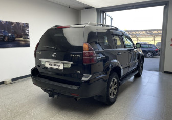 Подержанный автомобиль Lexus GX 2004 года (4 фото)