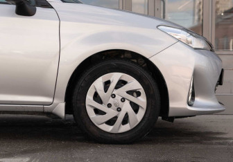 Подержанный автомобиль Toyota Corolla Wagon 2017 года (9 фото)