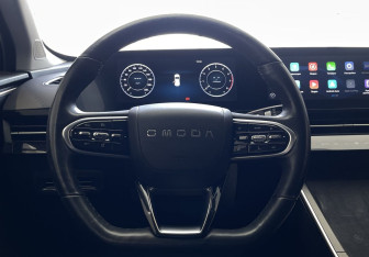 Подержанный автомобиль Omoda C5 2023 года (11 фото)