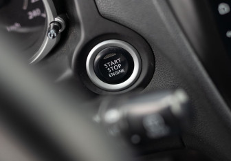 Подержанный автомобиль Mitsubishi ASX 2011 года (15 фото)