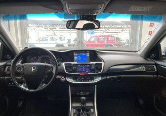 Подержанный автомобиль Honda Accord Sedan 2013 года (12 фото)