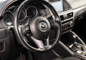 Подержанный автомобиль Mazda CX-5 2016 года (11 фото)