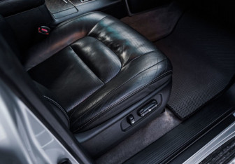 Подержанный автомобиль Toyota Land Cruiser Suv 2012 года (36 фото)