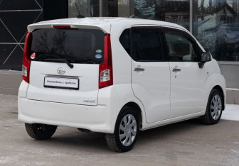 Подержанный автомобиль Daihatsu Move 2015 года (5 фото)