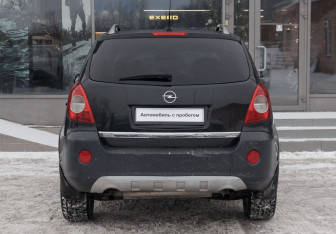Подержанный автомобиль Opel Antara 2010 года (6 фото)