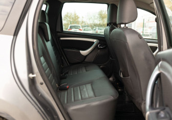 Подержанный автомобиль Nissan Terrano 2016 года (17 фото)