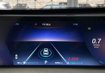 Подержанный автомобиль Chery Tiggo 8 Pro Max 2022 года (10 фото)