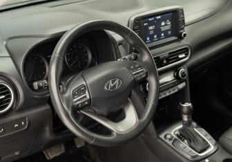 Подержанный автомобиль Hyundai Kona 2018 года (11 фото)