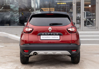 Подержанный автомобиль Renault Kaptur 2021 года (6 фото)