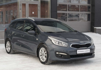 Подержанный автомобиль Kia Ceed Wagon 2017 года (3 фото)