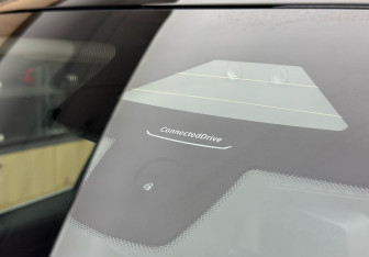 Подержанный автомобиль BMW X7 2023 года (25 фото)