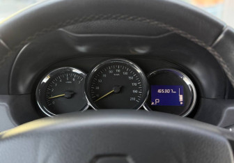 Подержанный автомобиль Renault Duster 2018 года (12 фото)